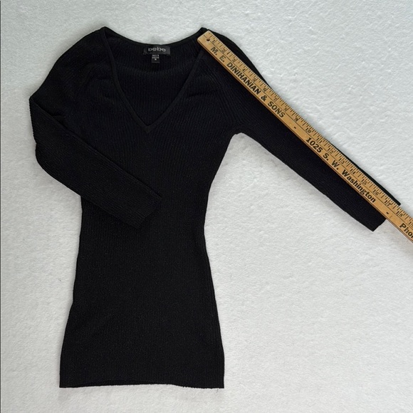 Bebe Black V-Neck Glitter 3/4 Sleeve Understated Elegance Knit Sweater Sz M - Picture 7 of 9
